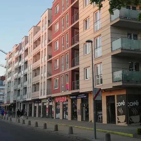 Przy Latarni Апартаменты
